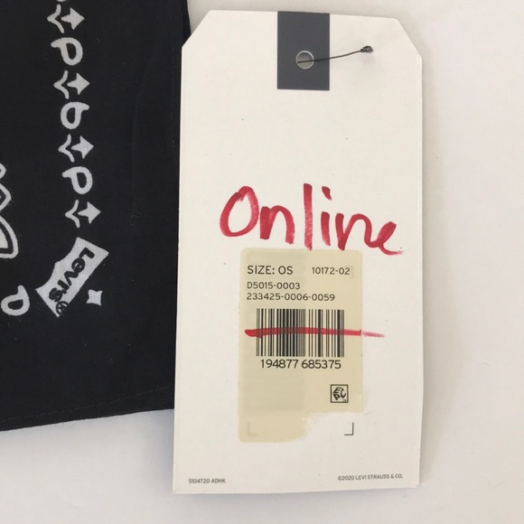 🎉Host Pick🎉Levi’s x Bape Black Bandana NWT - Picture 8 of 8